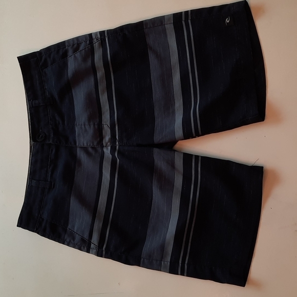 Rip Curl waist 26 black gray stripe Boardwalk walk short - Picture 1 of 10
